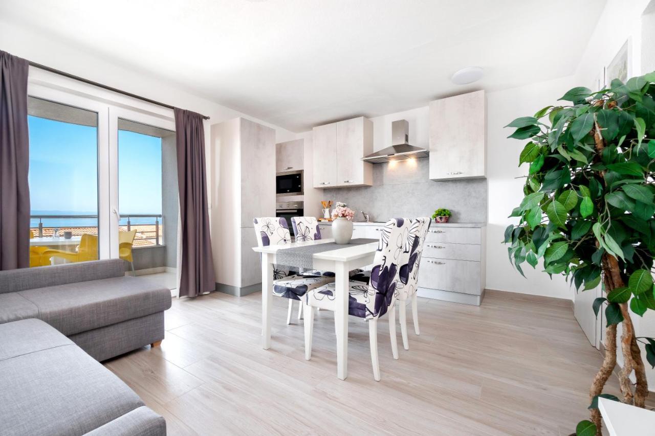 Apartments And Rooms Vuleta, Close To The Beach Makarska Ngoại thất bức ảnh