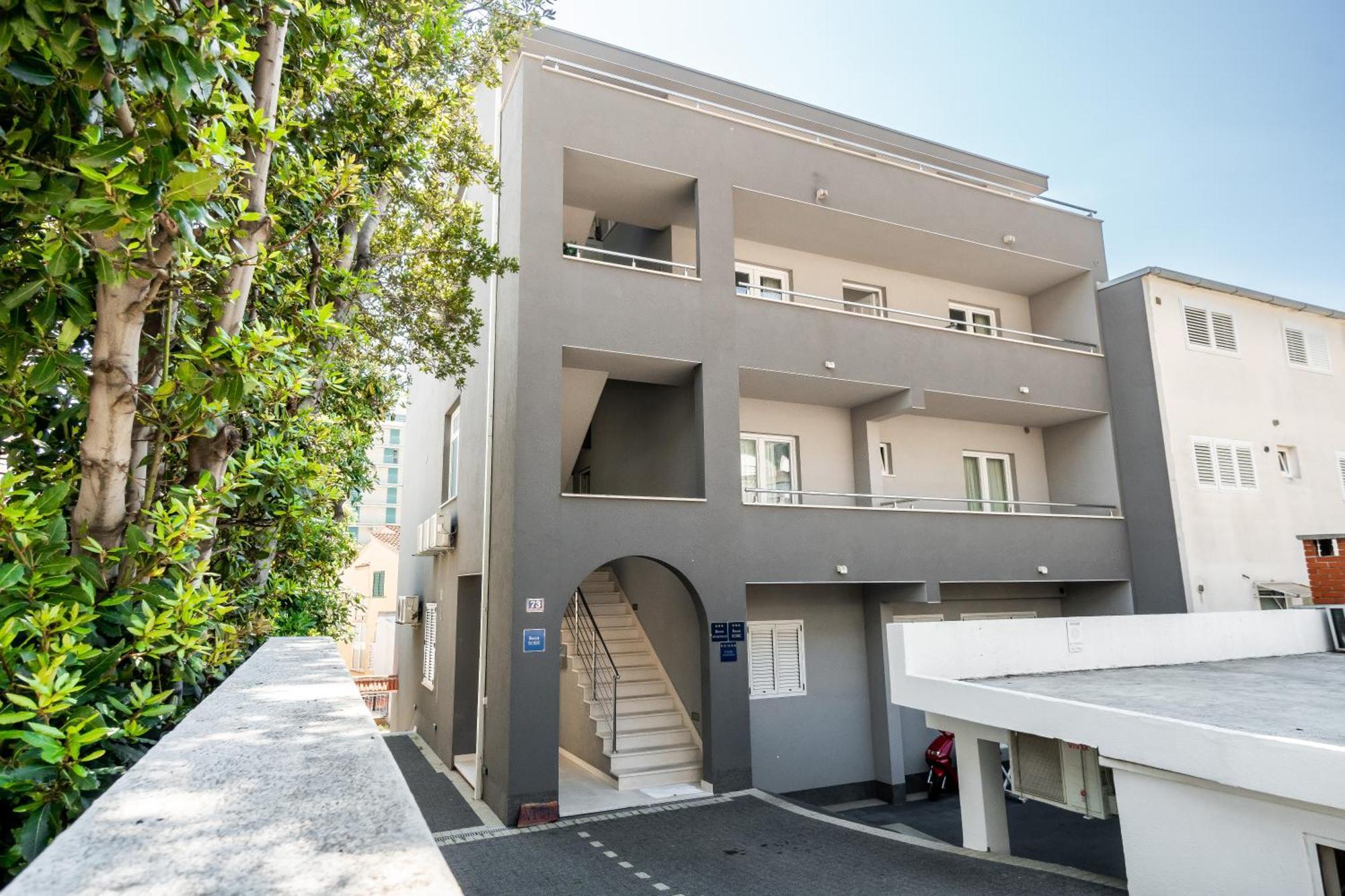 Apartments And Rooms Vuleta, Close To The Beach Makarska Ngoại thất bức ảnh